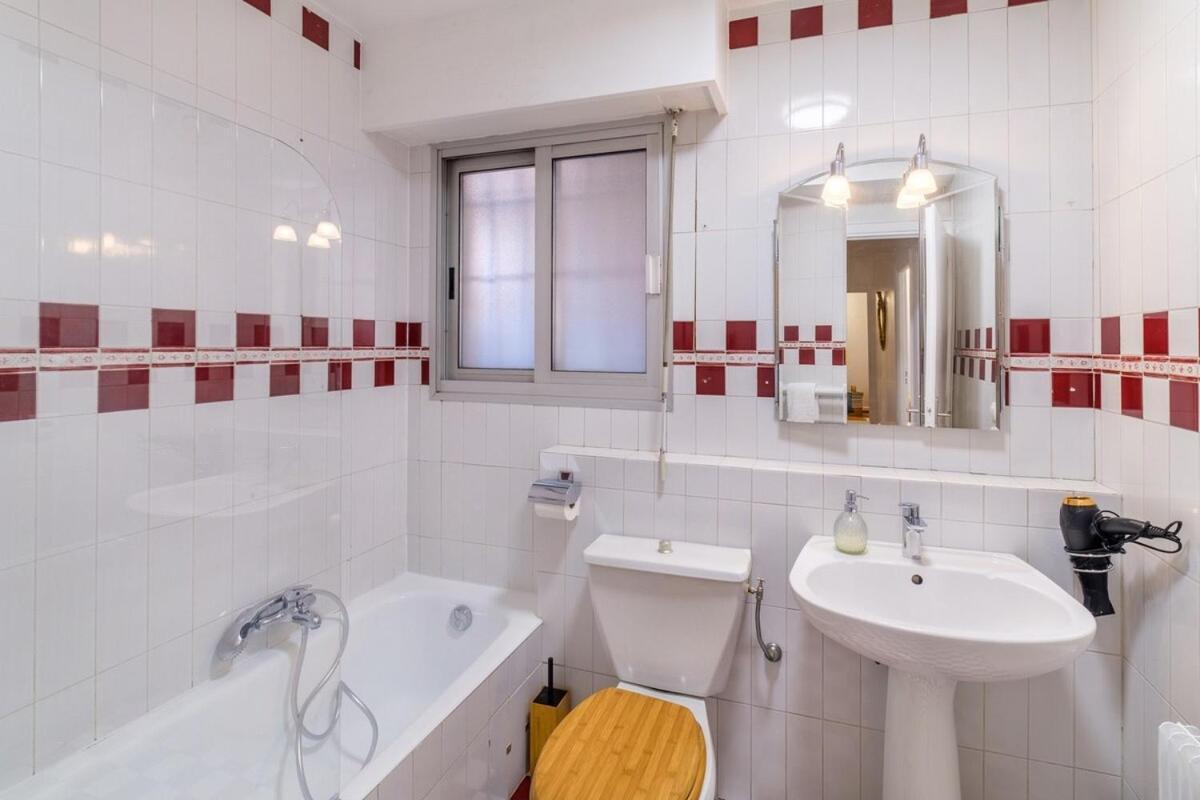Ferienwohnung Le Riviera ~ Jardin ~ Parking ~ Climatisation Cagnes-sur-Mer Exterior foto