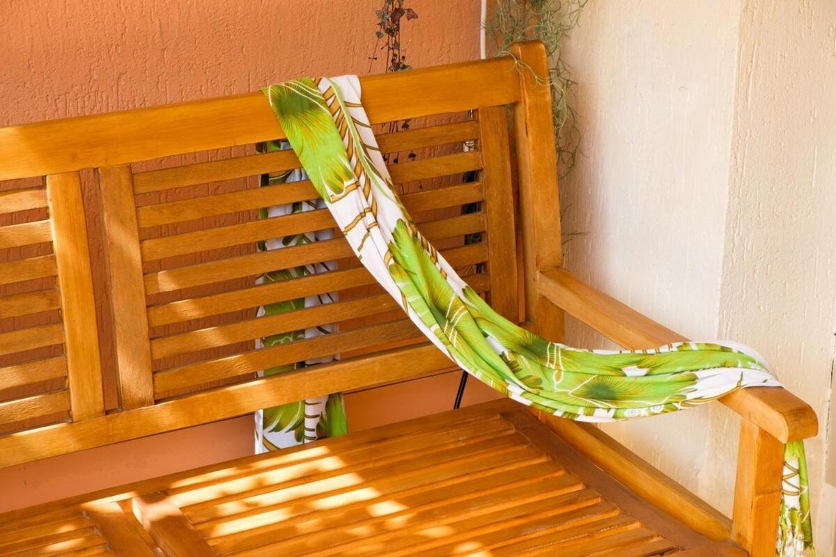 Ferienwohnung Le Riviera ~ Jardin ~ Parking ~ Climatisation Cagnes-sur-Mer Exterior foto